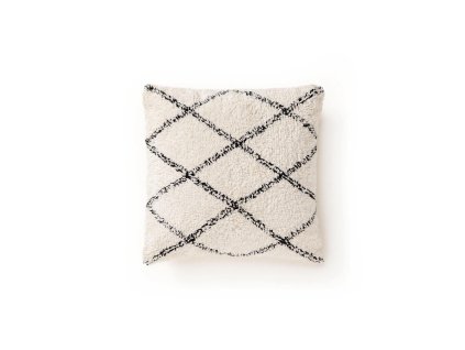 Naomi 6bf3c38e f1ee 4041 a114 8fada7218541.jpg