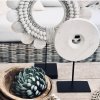 BAZAR BIZAR The Marble Disc on Stand - White - S stojacia dekorácia